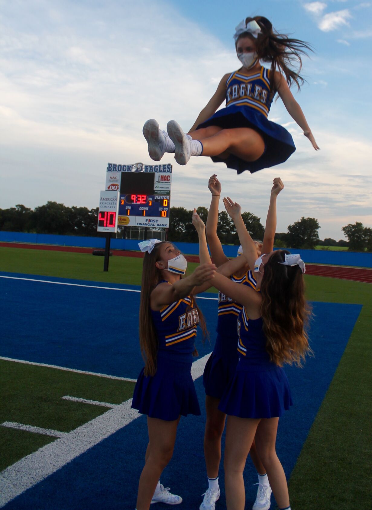 Brock cheerleaders